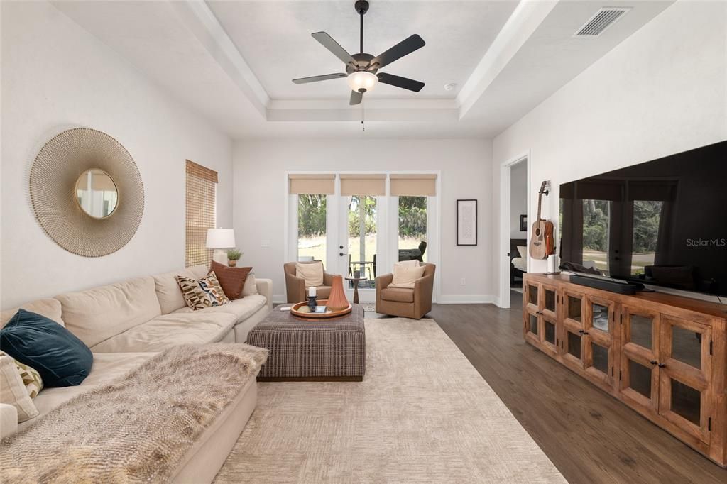Activo con contrato: $389,000 (3 camas, 2 baños, 1667 Pies cuadrados)