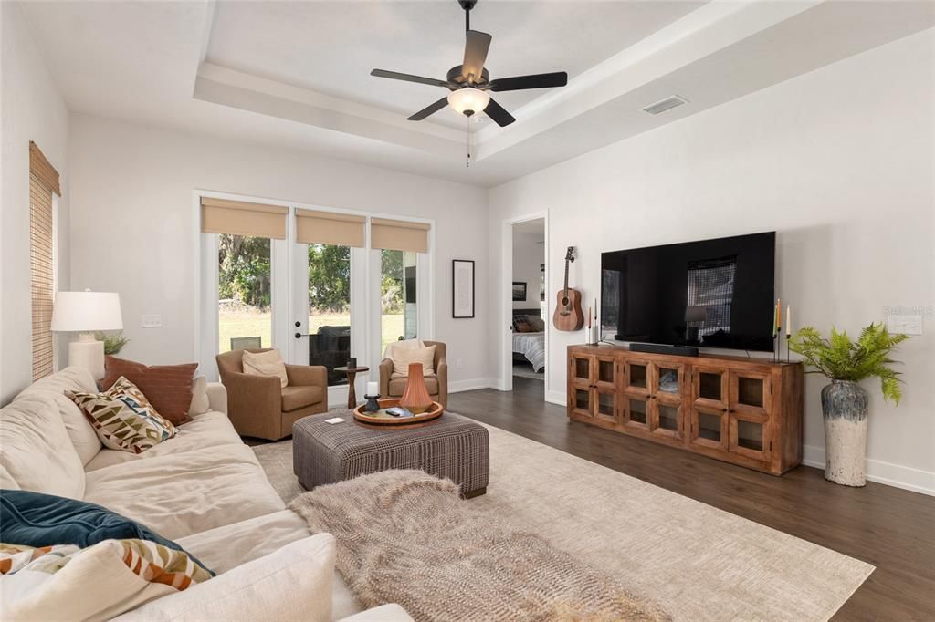Activo con contrato: $389,000 (3 camas, 2 baños, 1667 Pies cuadrados)