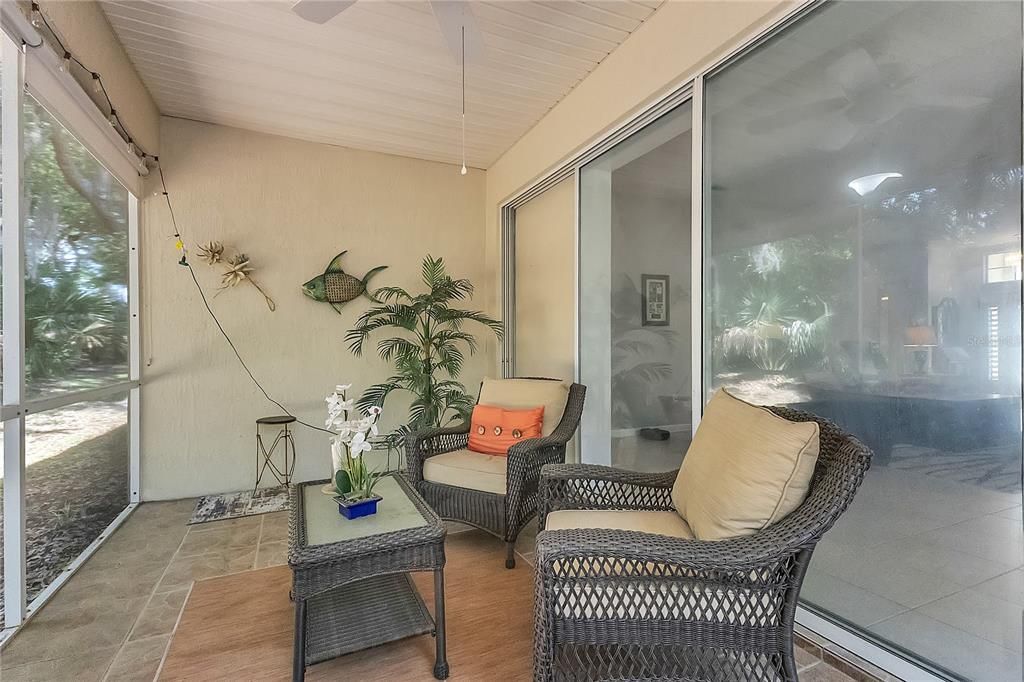 En Venta: $409,000 (3 camas, 2 baños, 1594 Pies cuadrados)