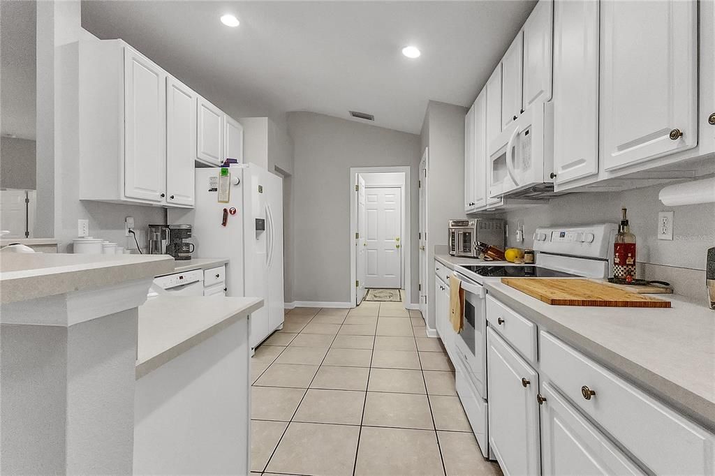 En Venta: $409,000 (3 camas, 2 baños, 1594 Pies cuadrados)