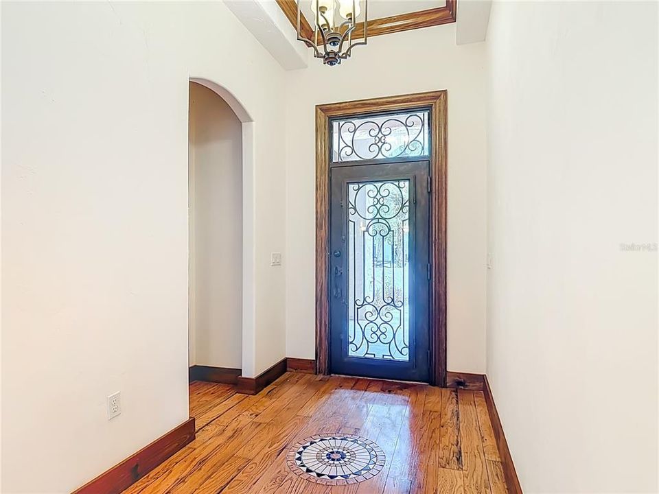 For Sale: $625,000 (3 beds, 2 baths, 2023 Square Feet)