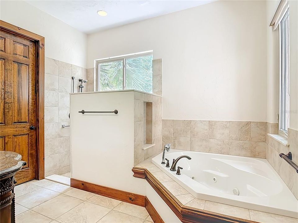 For Sale: $625,000 (3 beds, 2 baths, 2023 Square Feet)