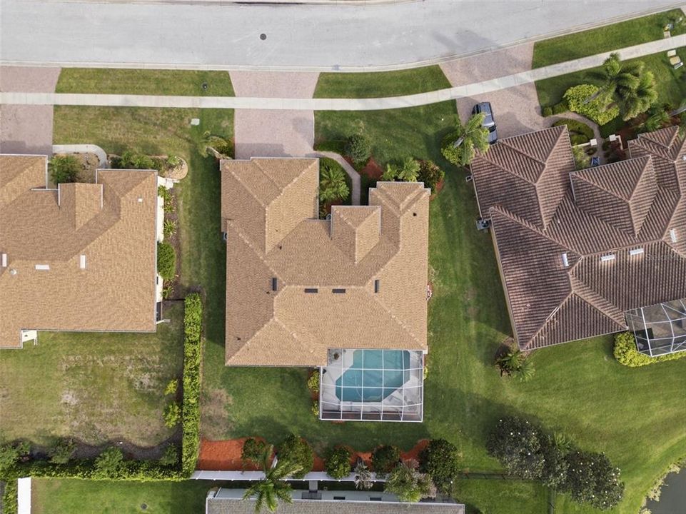 Activo con contrato: $559,900 (4 camas, 3 baños, 2466 Pies cuadrados)