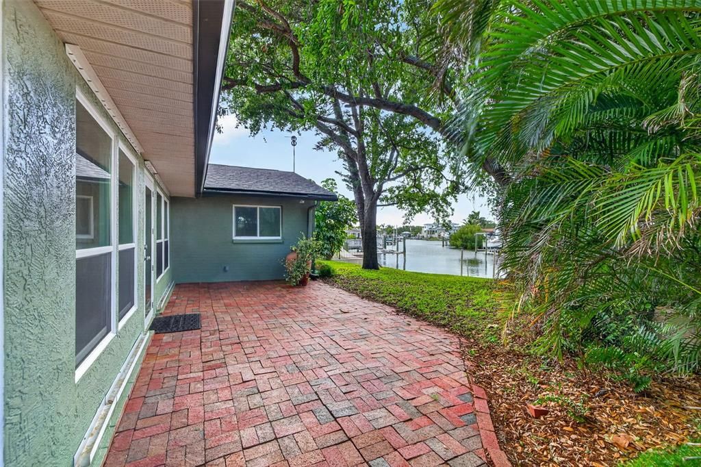 Active With Contract: $749,000 (4 beds, 3 baths, 2564 Square Feet)