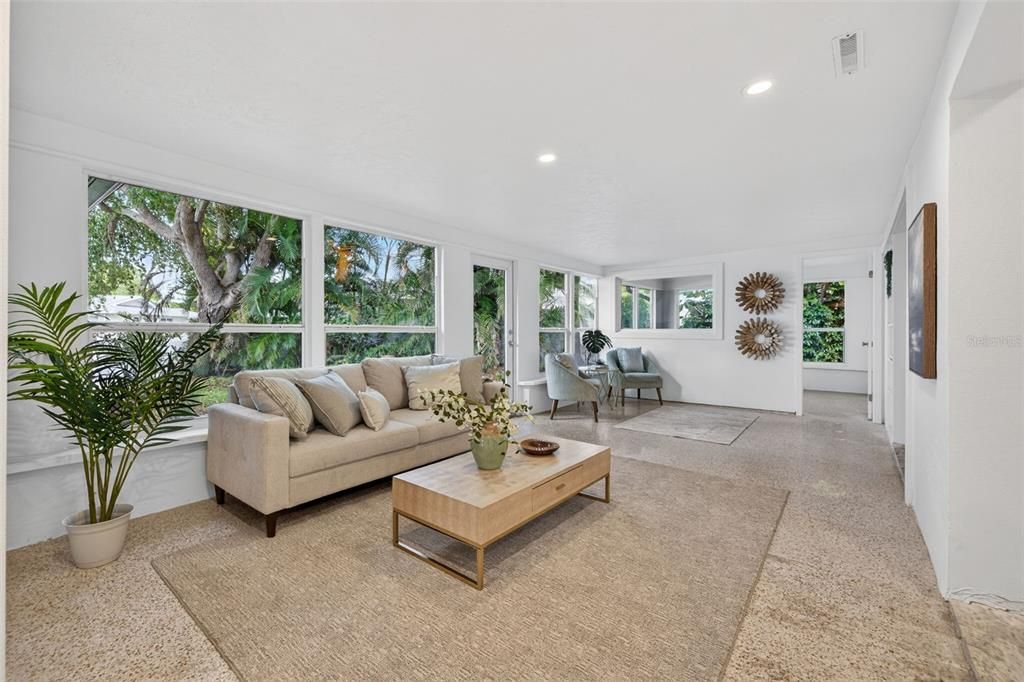 Active With Contract: $749,000 (4 beds, 3 baths, 2564 Square Feet)