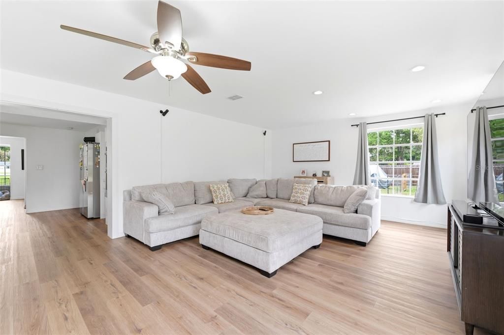 For Sale: $749,999 (4 beds, 3 baths, 3815 Square Feet)