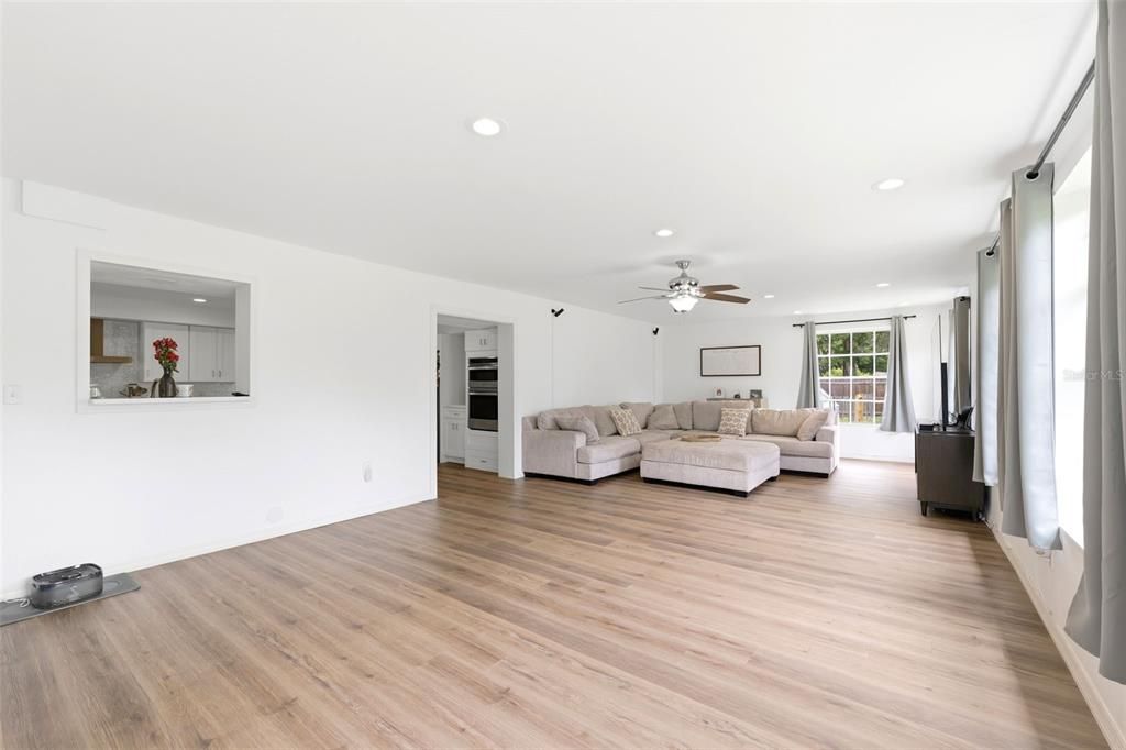 For Sale: $749,999 (4 beds, 3 baths, 3815 Square Feet)