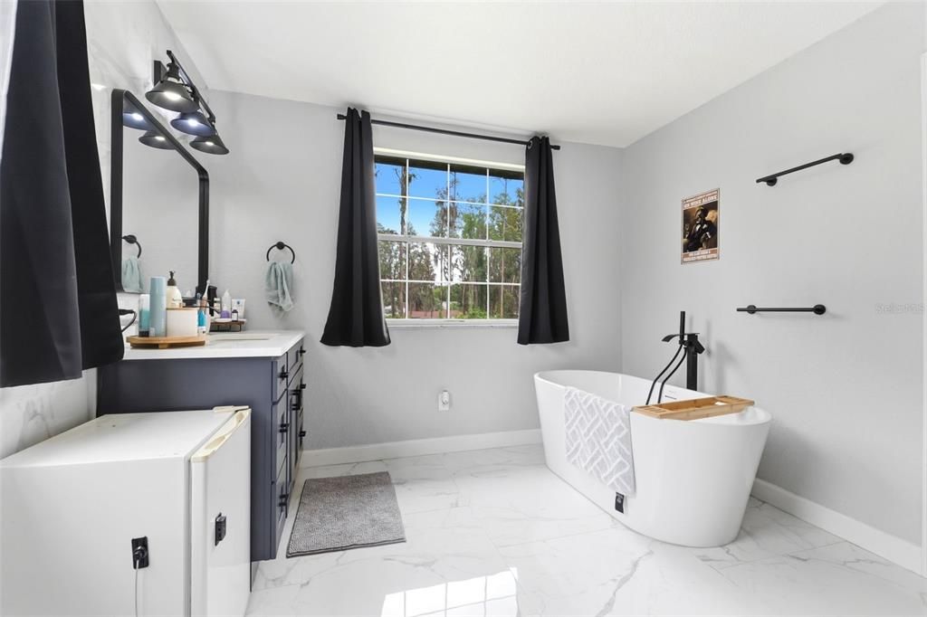 For Sale: $749,999 (4 beds, 3 baths, 3815 Square Feet)