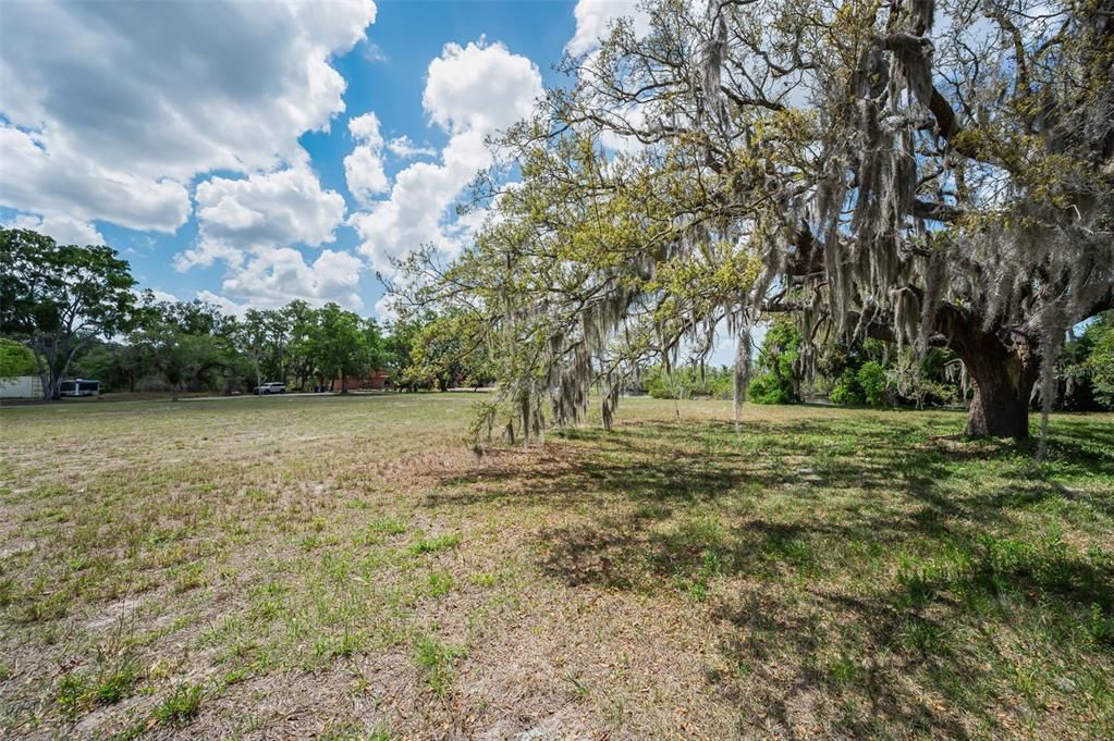 En Venta: $799,000 (1.46 acres)