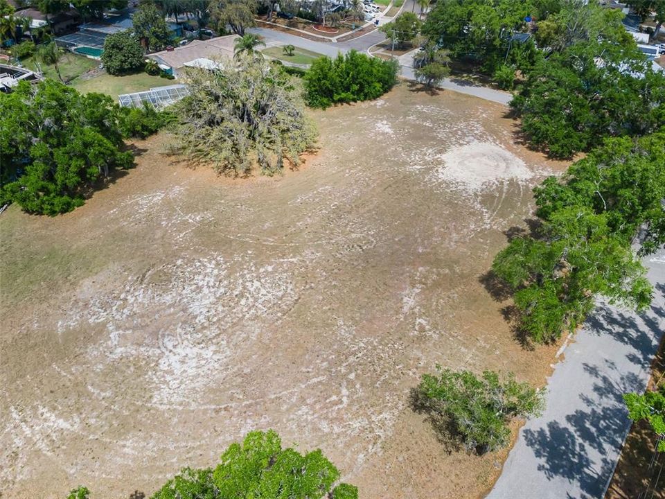 En Venta: $799,000 (1.46 acres)