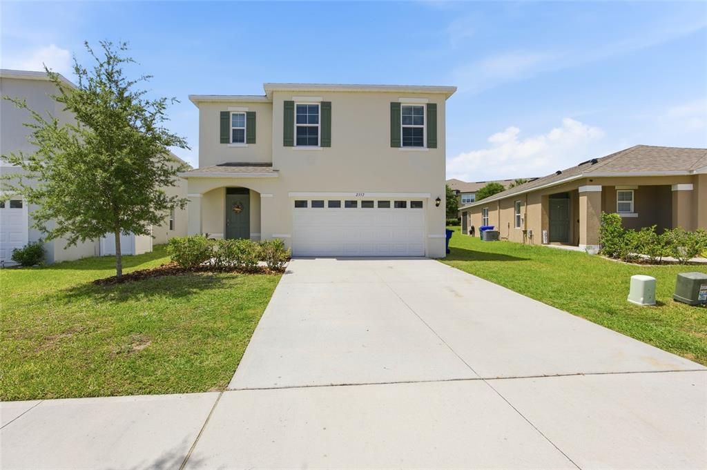 Active With Contract: $359,000 (5 beds, 3 baths, 2528 Square Feet)