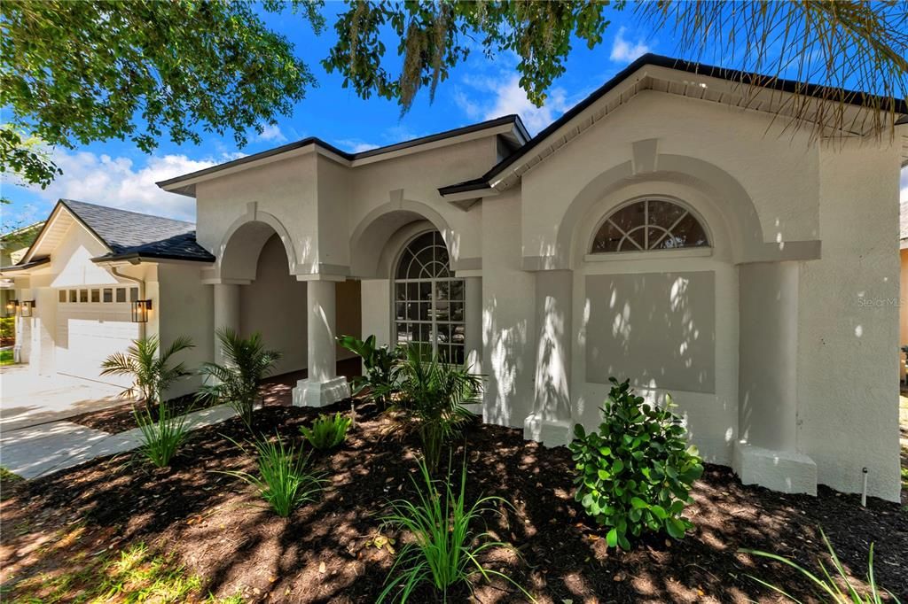 Active With Contract: $849,000 (4 beds, 3 baths, 2880 Square Feet)