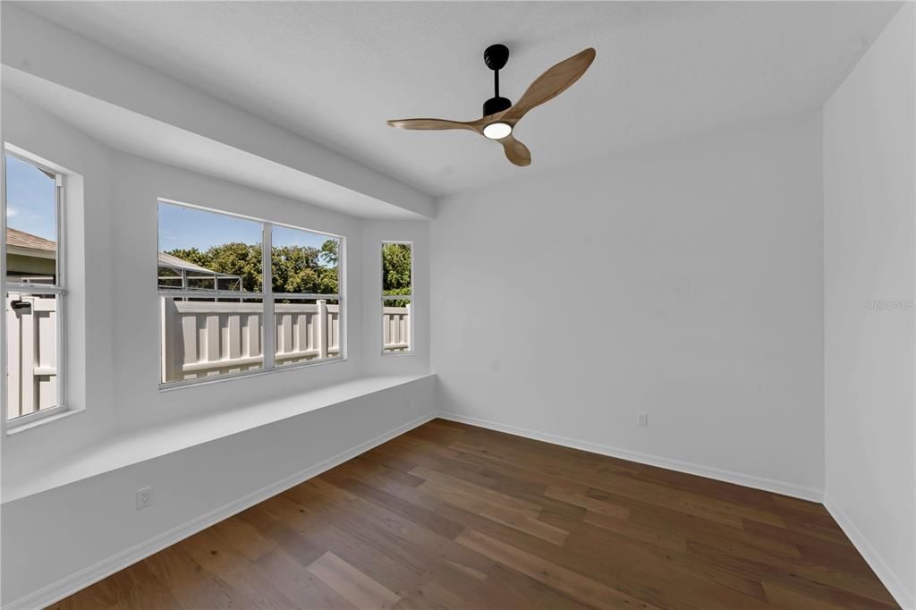Active With Contract: $849,000 (4 beds, 3 baths, 2880 Square Feet)