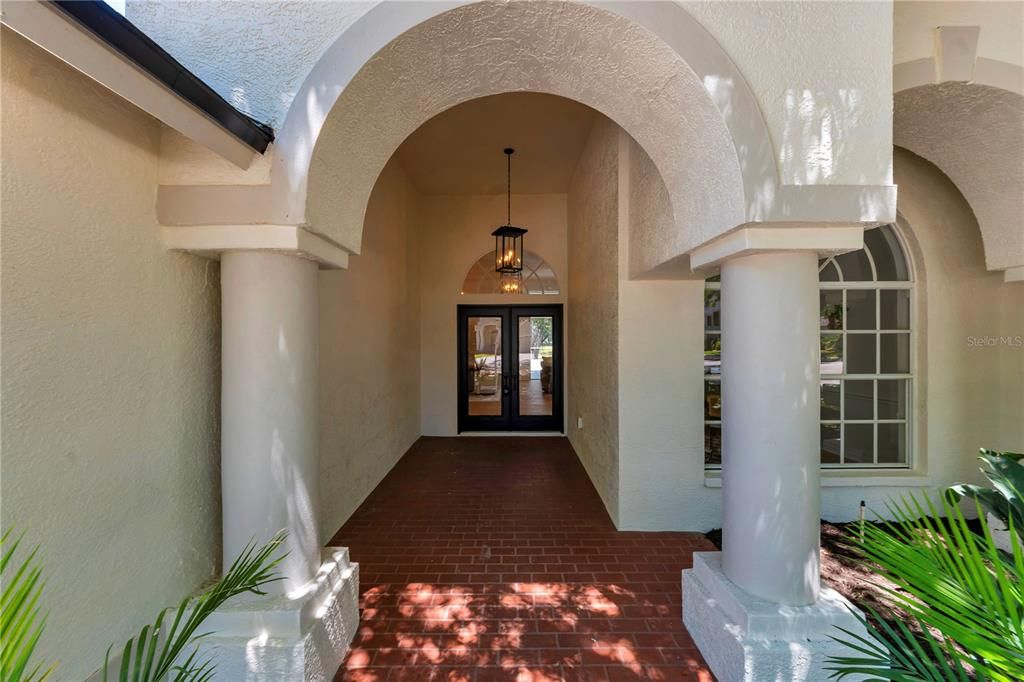 Active With Contract: $849,000 (4 beds, 3 baths, 2880 Square Feet)