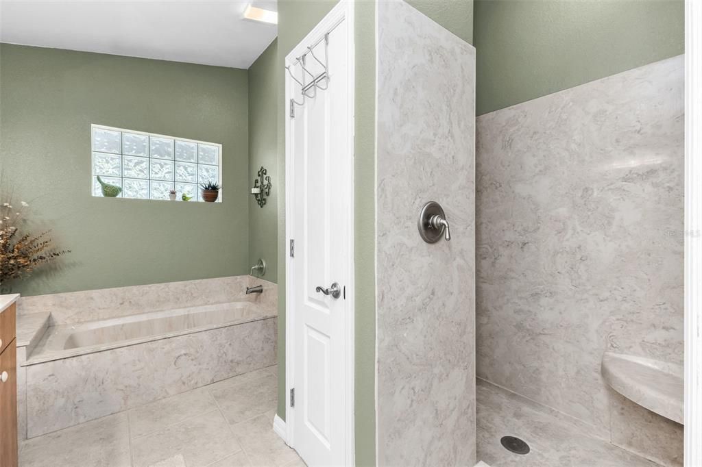 Active With Contract: $499,000 (3 beds, 2 baths, 1484 Square Feet)