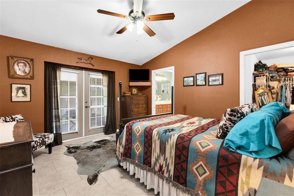 Active With Contract: $499,000 (3 beds, 2 baths, 1484 Square Feet)