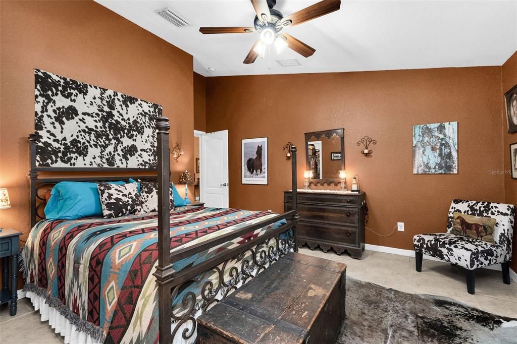 Active With Contract: $499,000 (3 beds, 2 baths, 1484 Square Feet)