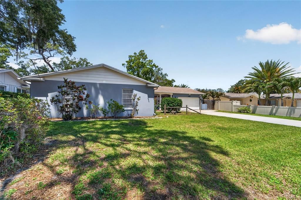Activo con contrato: $585,000 (3 camas, 2 baños, 1680 Pies cuadrados)