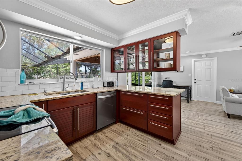 Activo con contrato: $585,000 (3 camas, 2 baños, 1680 Pies cuadrados)