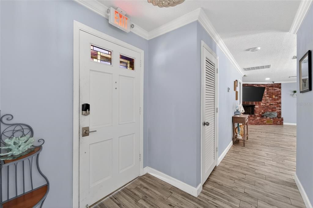 Activo con contrato: $585,000 (3 camas, 2 baños, 1680 Pies cuadrados)