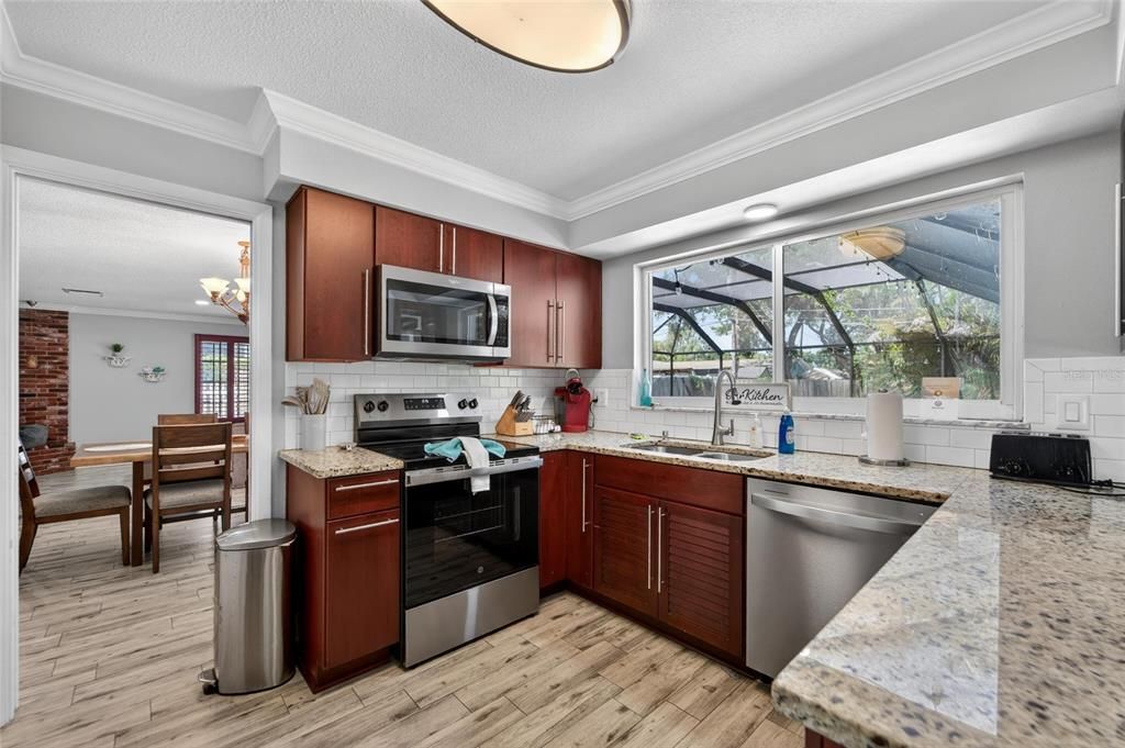 Activo con contrato: $585,000 (3 camas, 2 baños, 1680 Pies cuadrados)