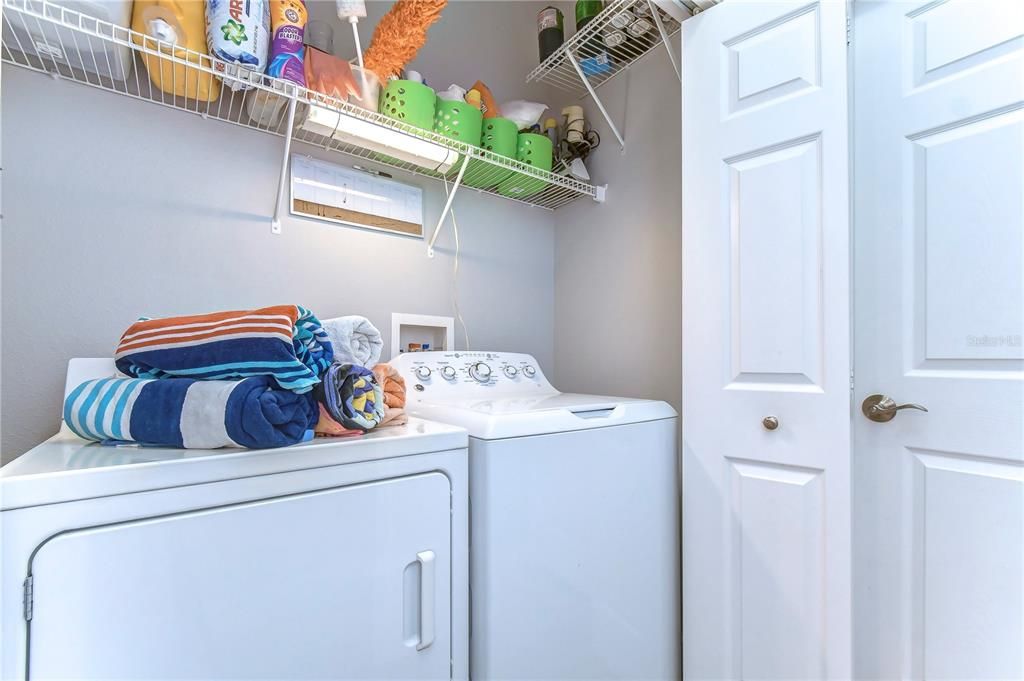 Activo con contrato: $325,000 (3 camas, 2 baños, 1637 Pies cuadrados)