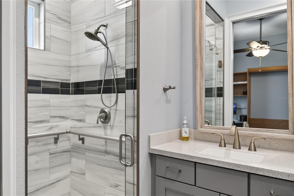 For Sale: $870,000 (2 beds, 2 baths, 1258 Square Feet)