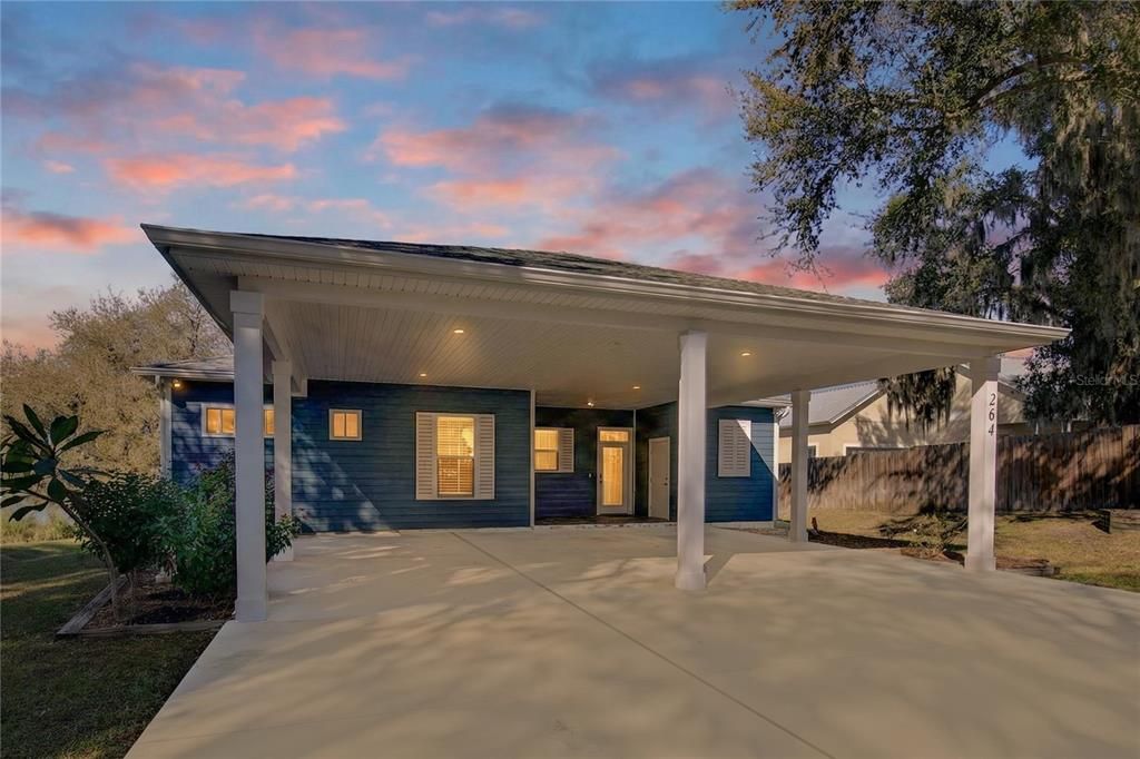 For Sale: $480,000 (2 beds, 2 baths, 1258 Square Feet)