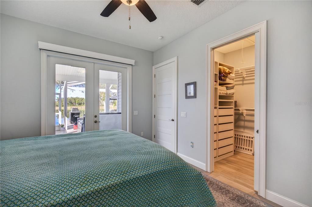 For Sale: $480,000 (2 beds, 2 baths, 1258 Square Feet)