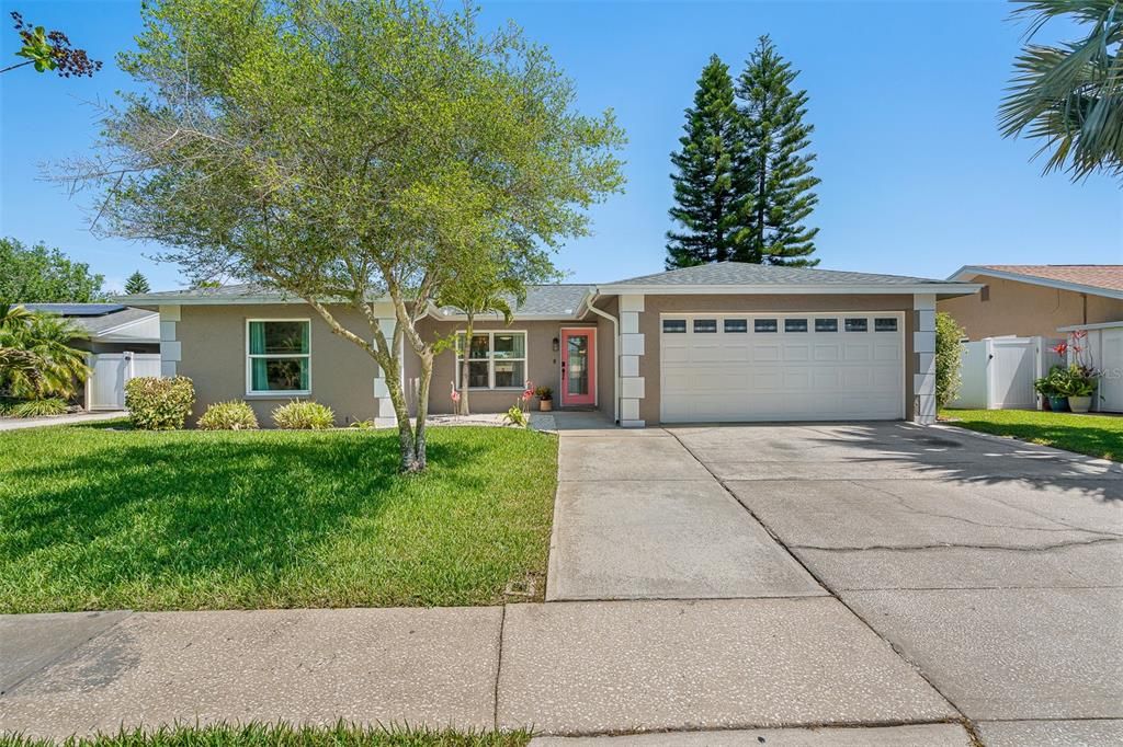 Recently Sold: $615,000 (4 beds, 2 baths, 1525 Square Feet)