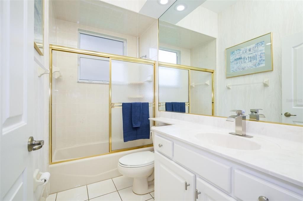 For Sale: $565,000 (3 beds, 2 baths, 2115 Square Feet)