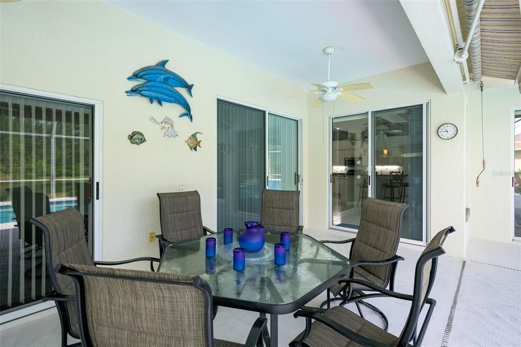 For Sale: $565,000 (3 beds, 2 baths, 2115 Square Feet)