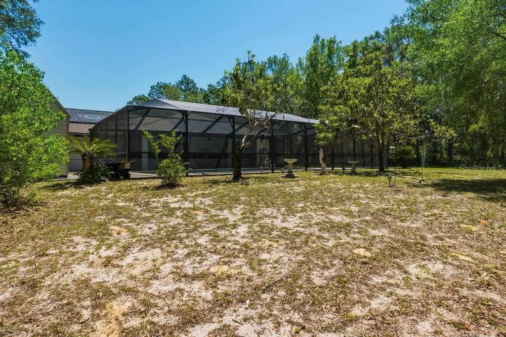 Active With Contract: $395,000 (3 beds, 2 baths, 1947 Square Feet)
