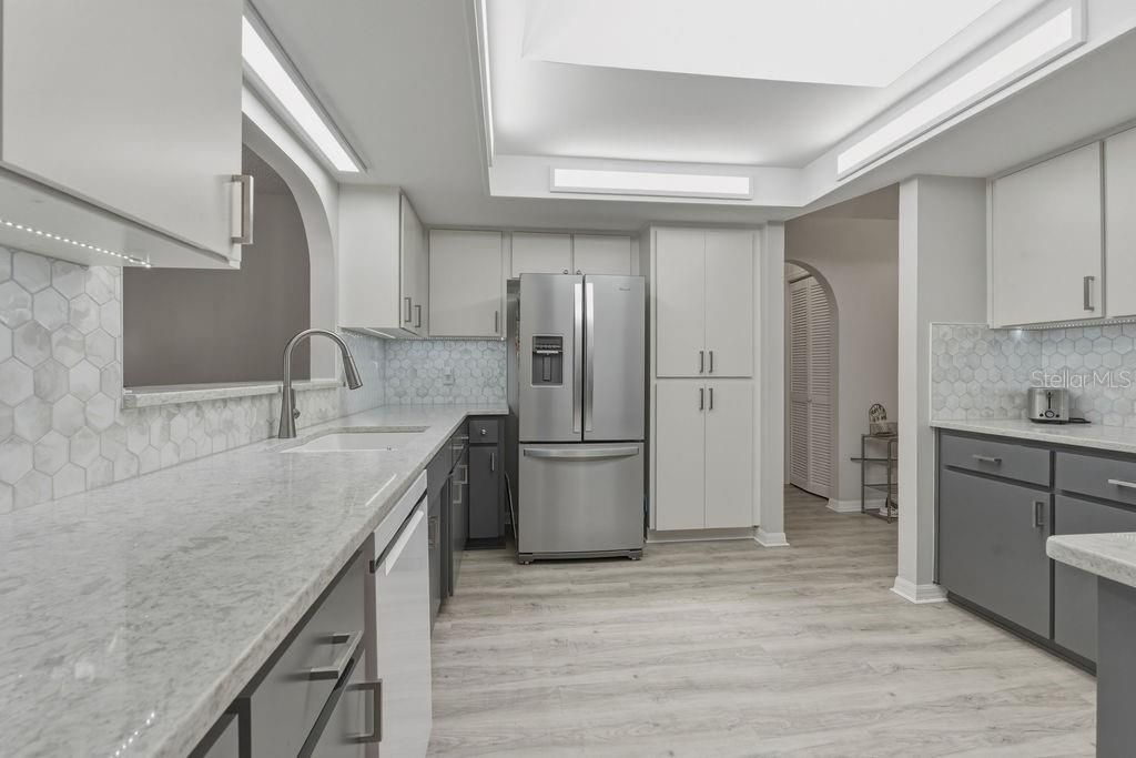 Active With Contract: $395,000 (3 beds, 2 baths, 1947 Square Feet)