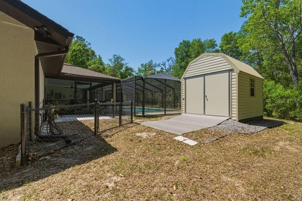 Active With Contract: $395,000 (3 beds, 2 baths, 1947 Square Feet)