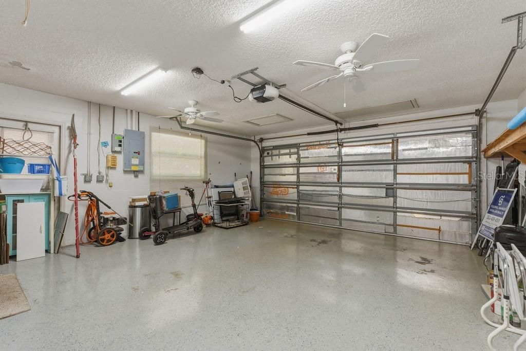 Active With Contract: $395,000 (3 beds, 2 baths, 1947 Square Feet)