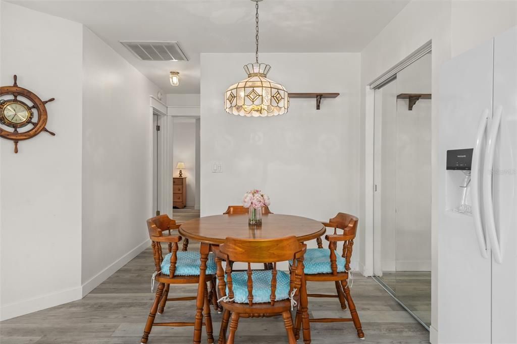 En Venta: $147,500 (2 camas, 2 baños, 1008 Pies cuadrados)