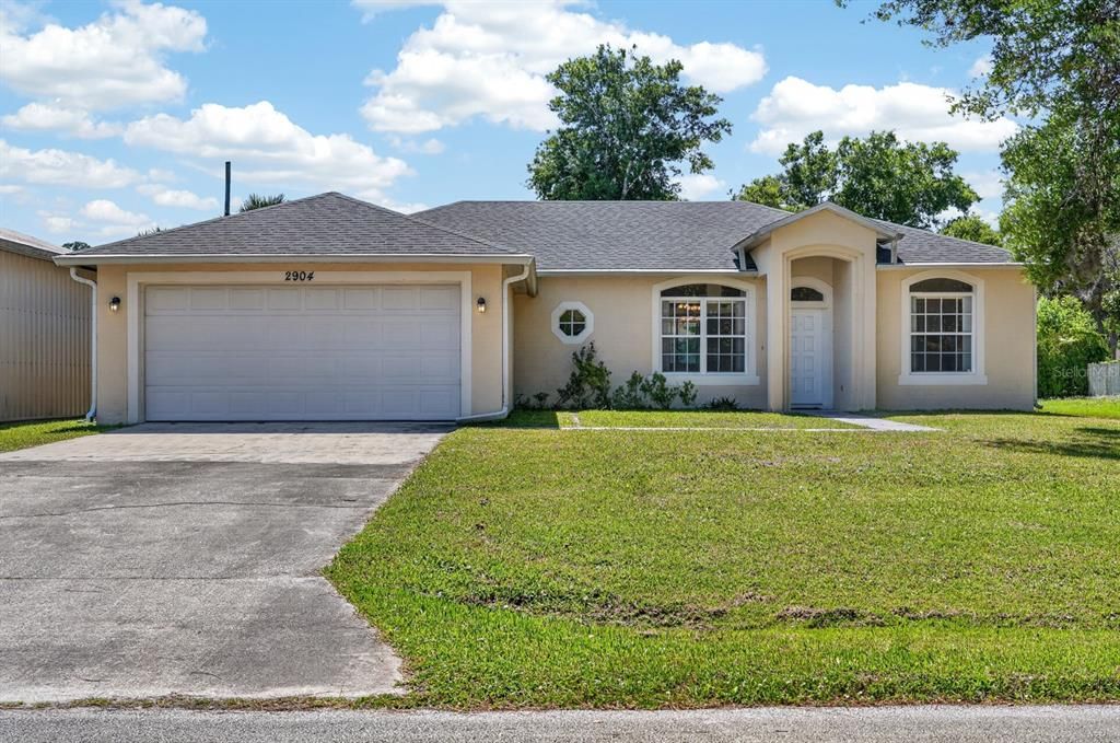 Active With Contract: $385,000 (3 beds, 2 baths, 1734 Square Feet)