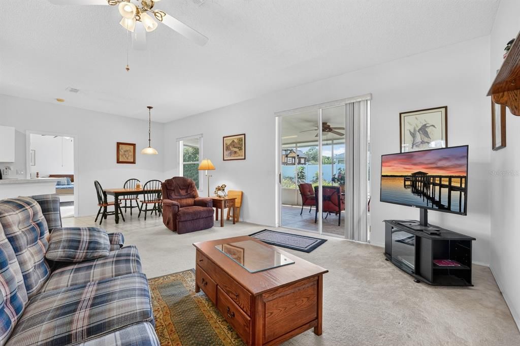 Active With Contract: $385,000 (3 beds, 2 baths, 1734 Square Feet)