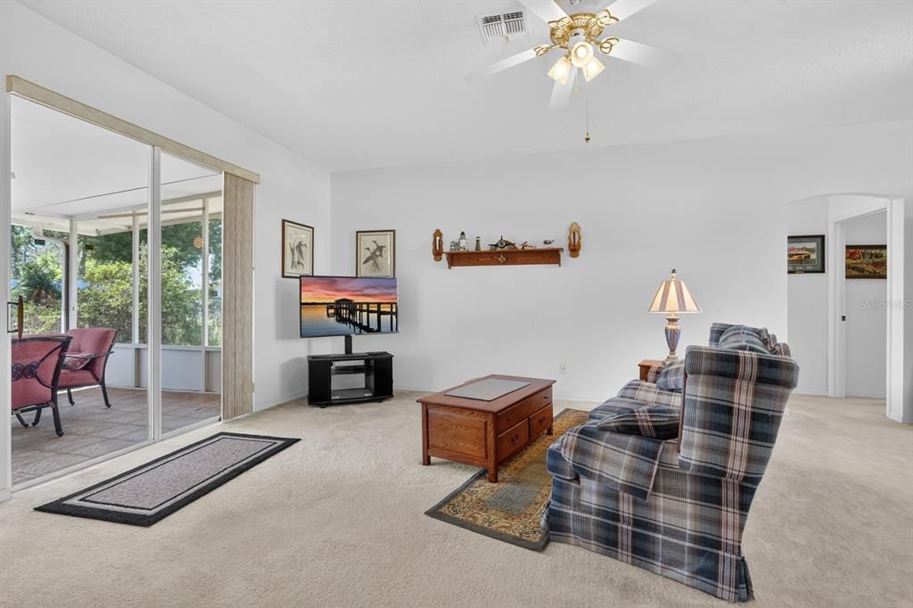 Active With Contract: $385,000 (3 beds, 2 baths, 1734 Square Feet)