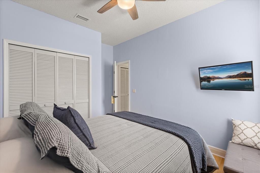 Active With Contract: $599,000 (4 beds, 2 baths, 2231 Square Feet)