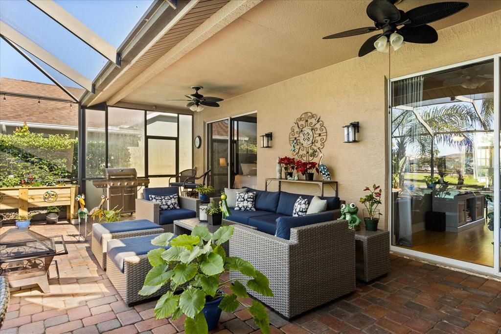 Active With Contract: $599,000 (4 beds, 2 baths, 2231 Square Feet)