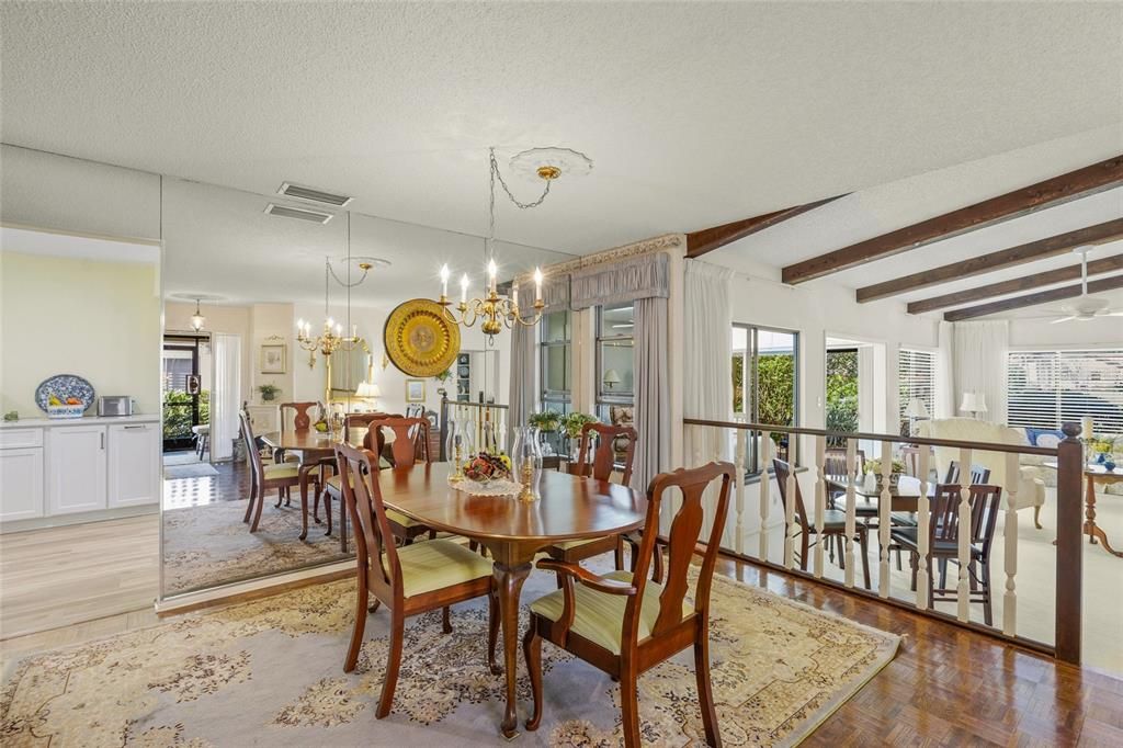 En Venta: $289,000 (3 camas, 2 baños, 1679 Pies cuadrados)