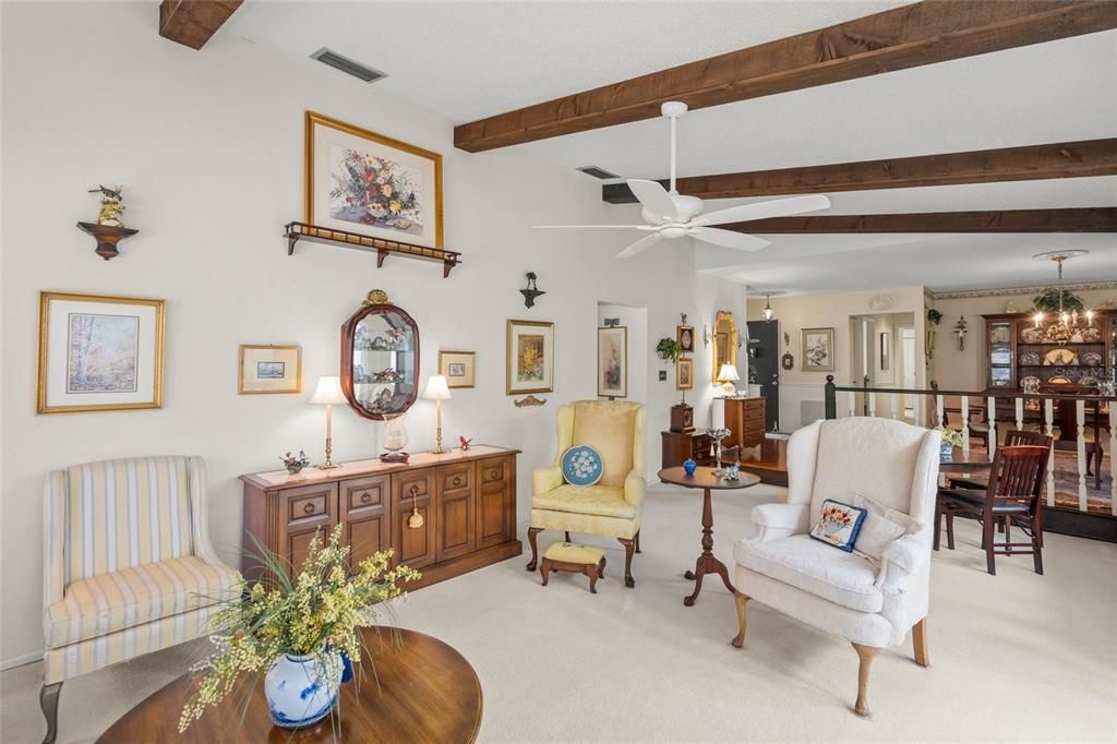 En Venta: $289,000 (3 camas, 2 baños, 1679 Pies cuadrados)