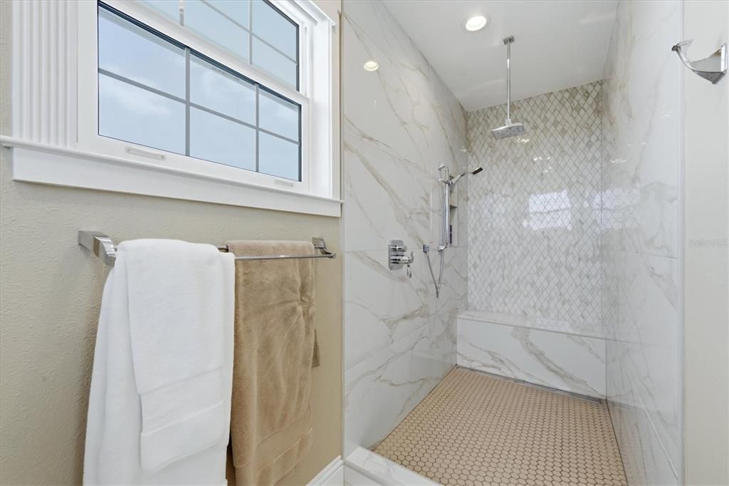 For Sale: $2,400,000 (3 beds, 3 baths, 2375 Square Feet)