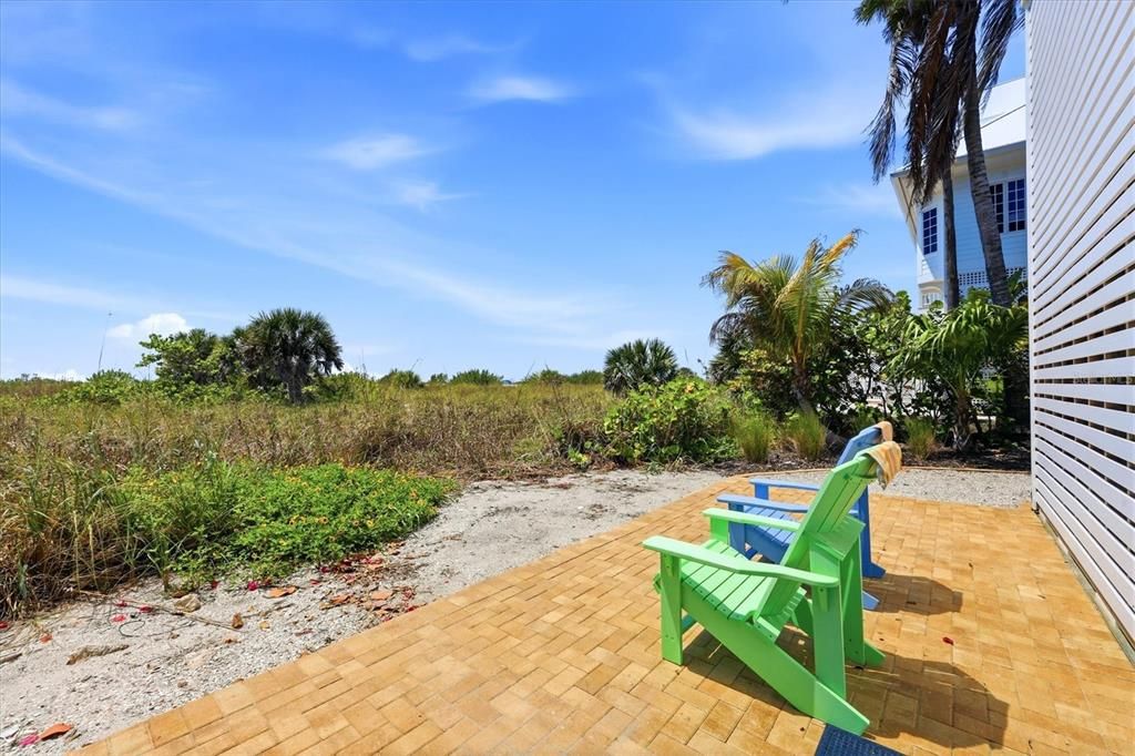For Sale: $2,400,000 (3 beds, 3 baths, 2375 Square Feet)