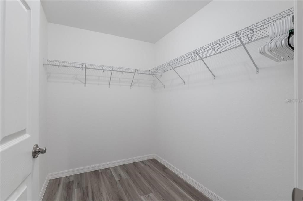 For Sale: $379,000 (3 beds, 2 baths, 1790 Square Feet)