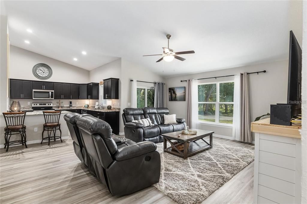 For Sale: $379,000 (3 beds, 2 baths, 1790 Square Feet)