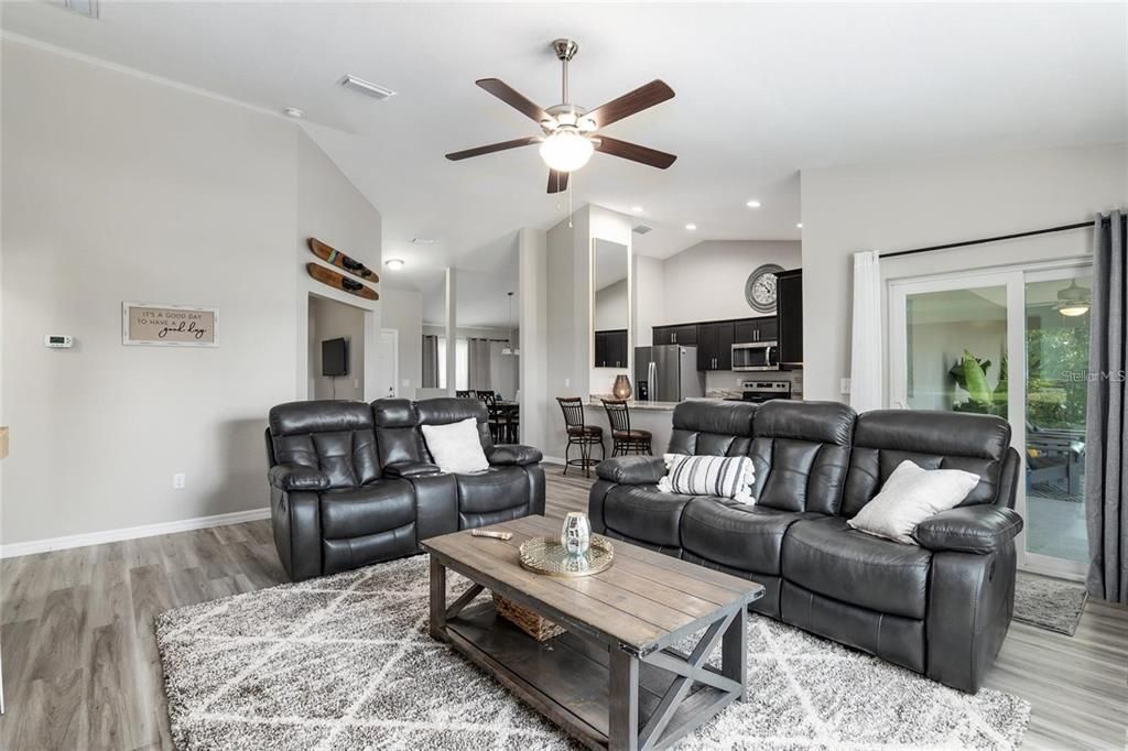 For Sale: $379,000 (3 beds, 2 baths, 1790 Square Feet)
