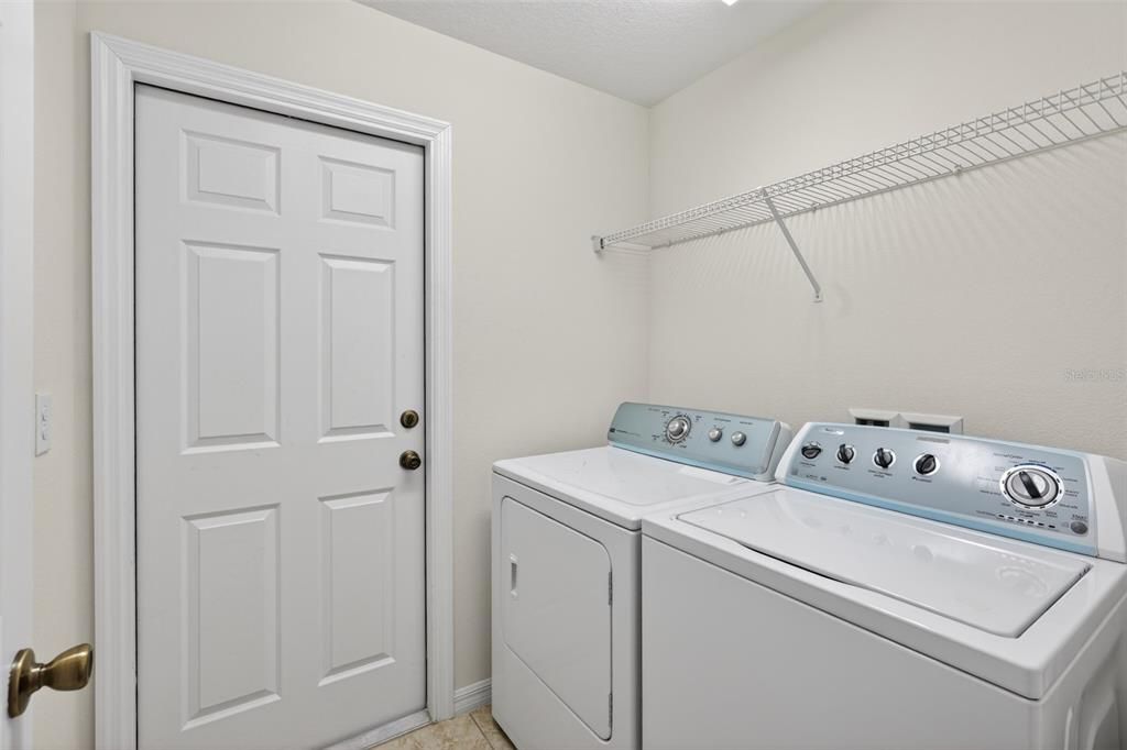 Active With Contract: $300,000 (3 beds, 2 baths, 1522 Square Feet)